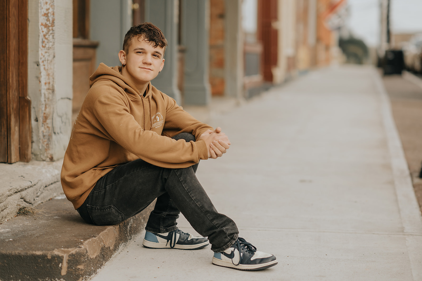 L | Senior